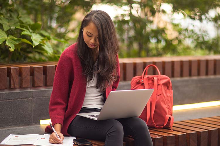 图片——亚洲学生写作